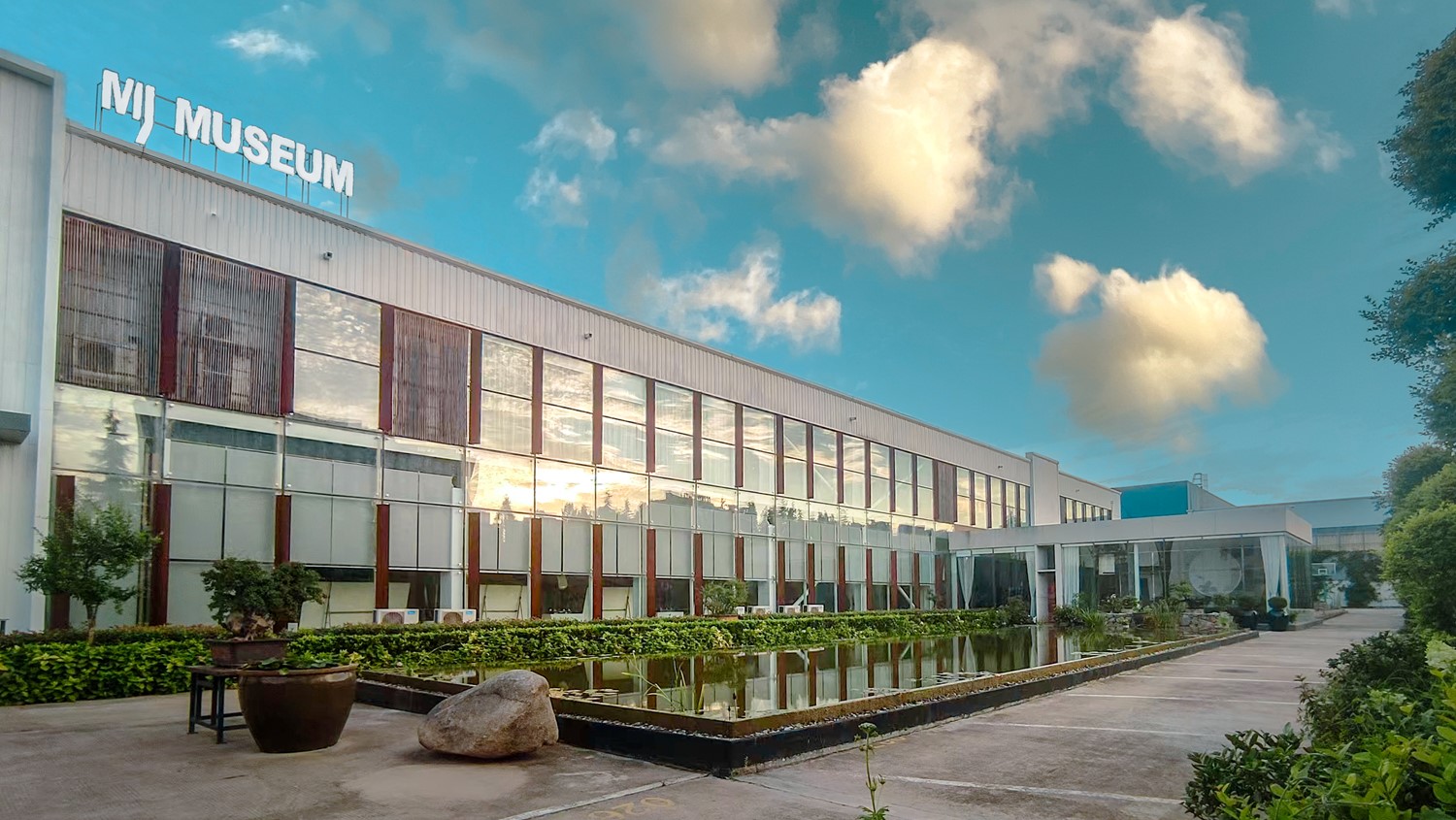 1737764388561695.jpg 1737764388561695.jpg